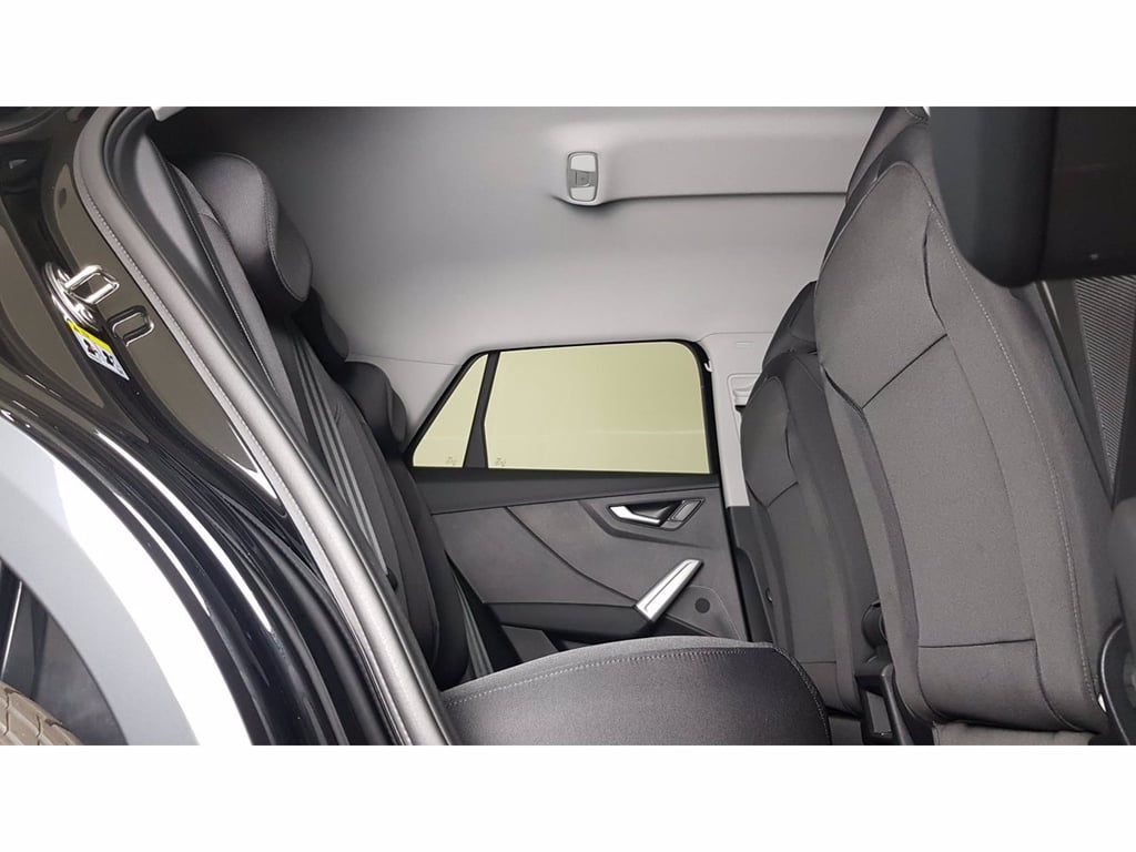 AUDI Q2 30 2.0 tdi business advanced