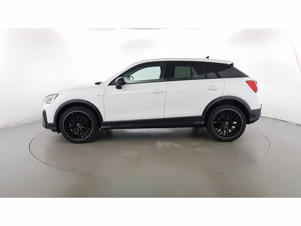 AUDI Q2 35 1.5 tfsi identity black s-tronic