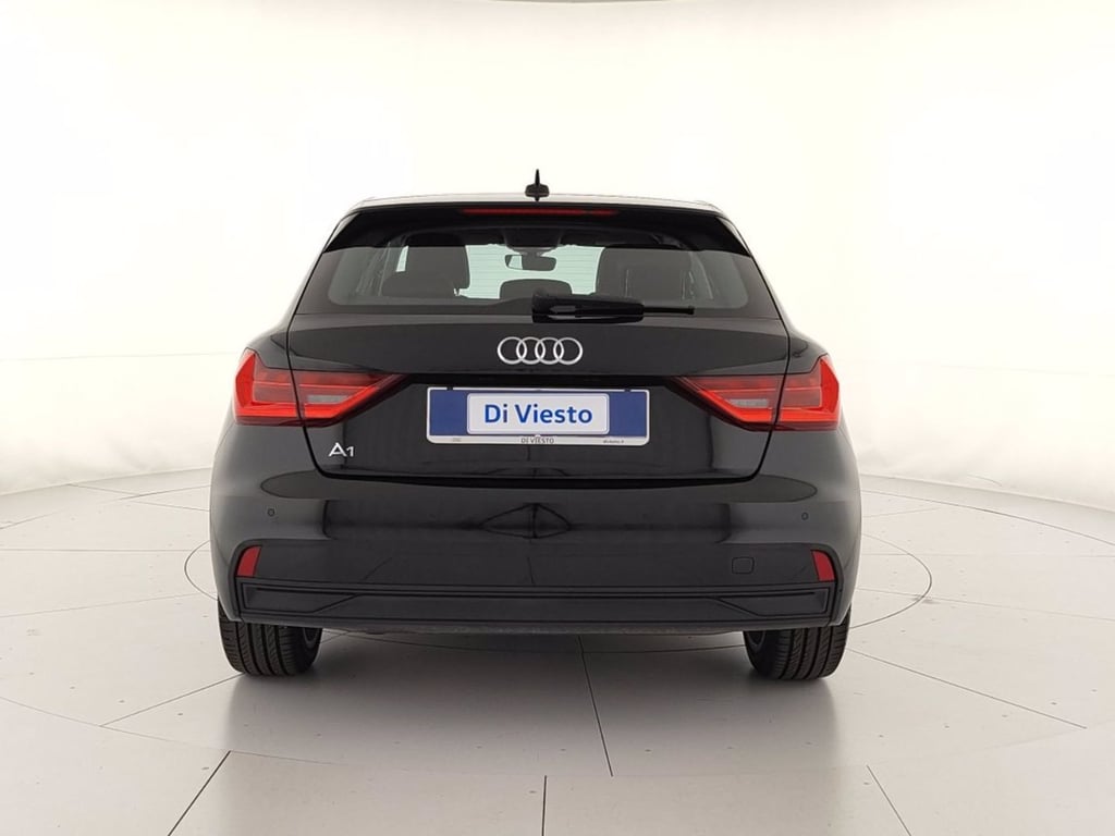 AUDI A1 sportback 30 1.0 tfsi admired 110cv s-tronic
