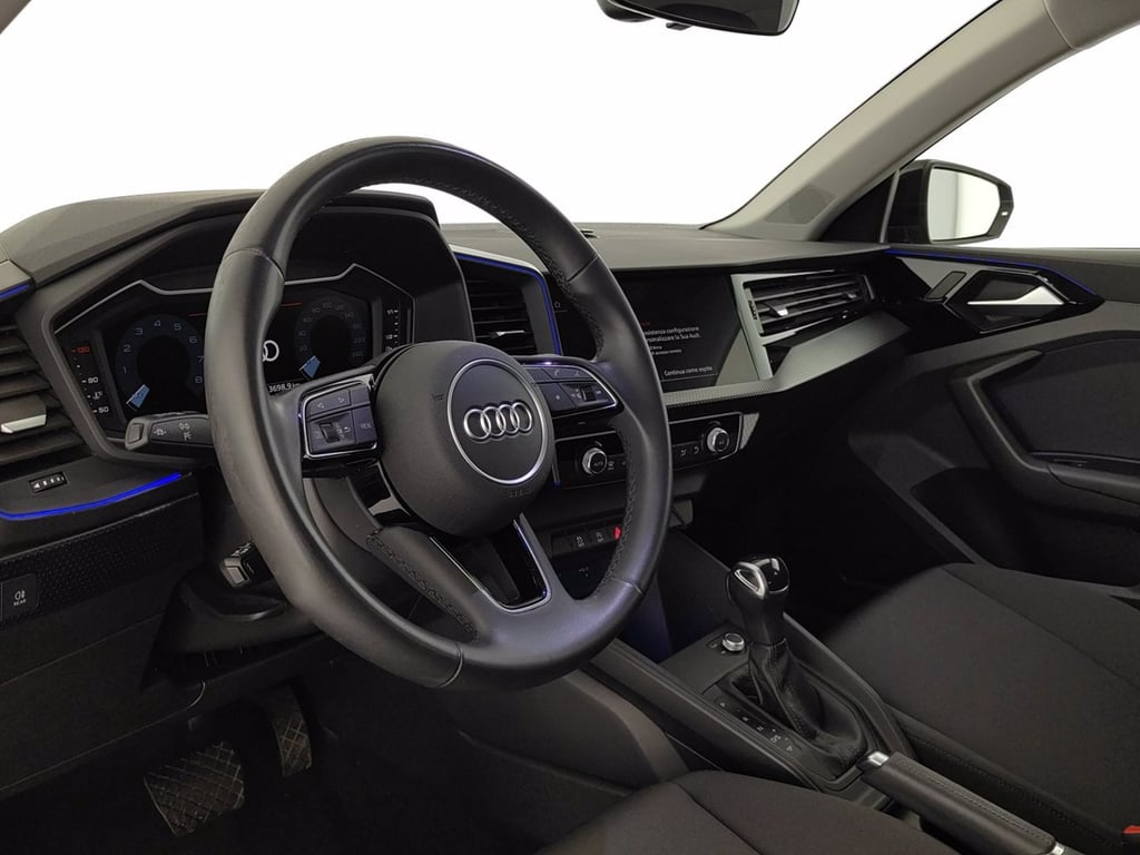 AUDI A1 sportback 30 1.0 tfsi admired 110cv s-tronic
