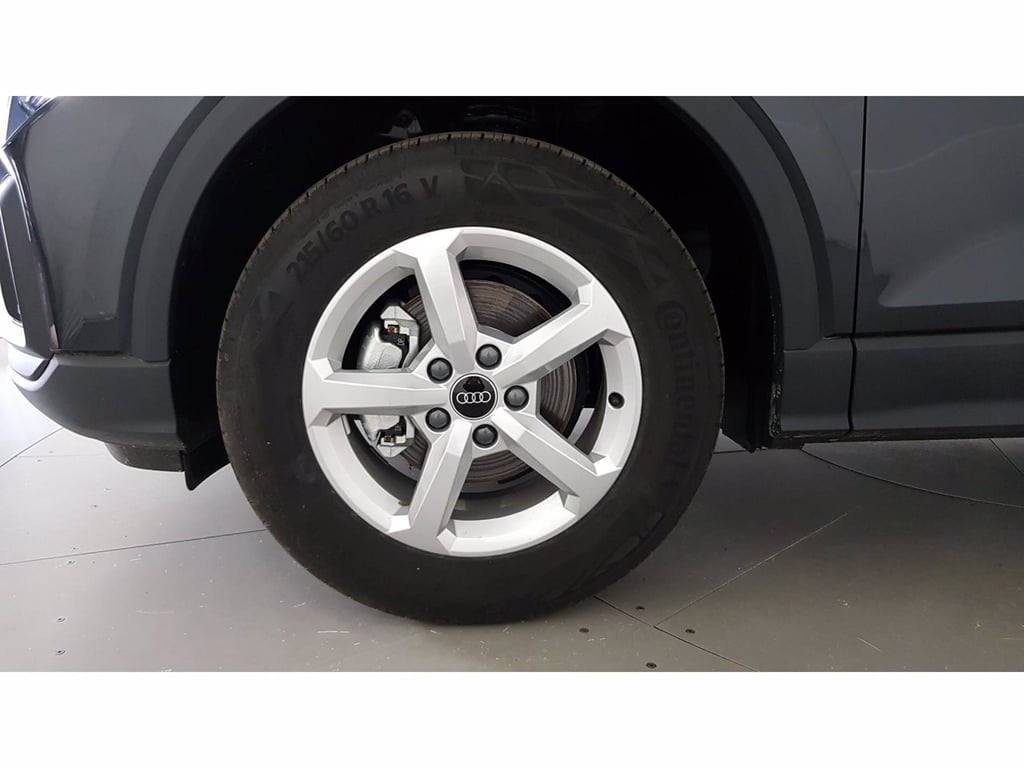 AUDI Q2 30 2.0 tdi business