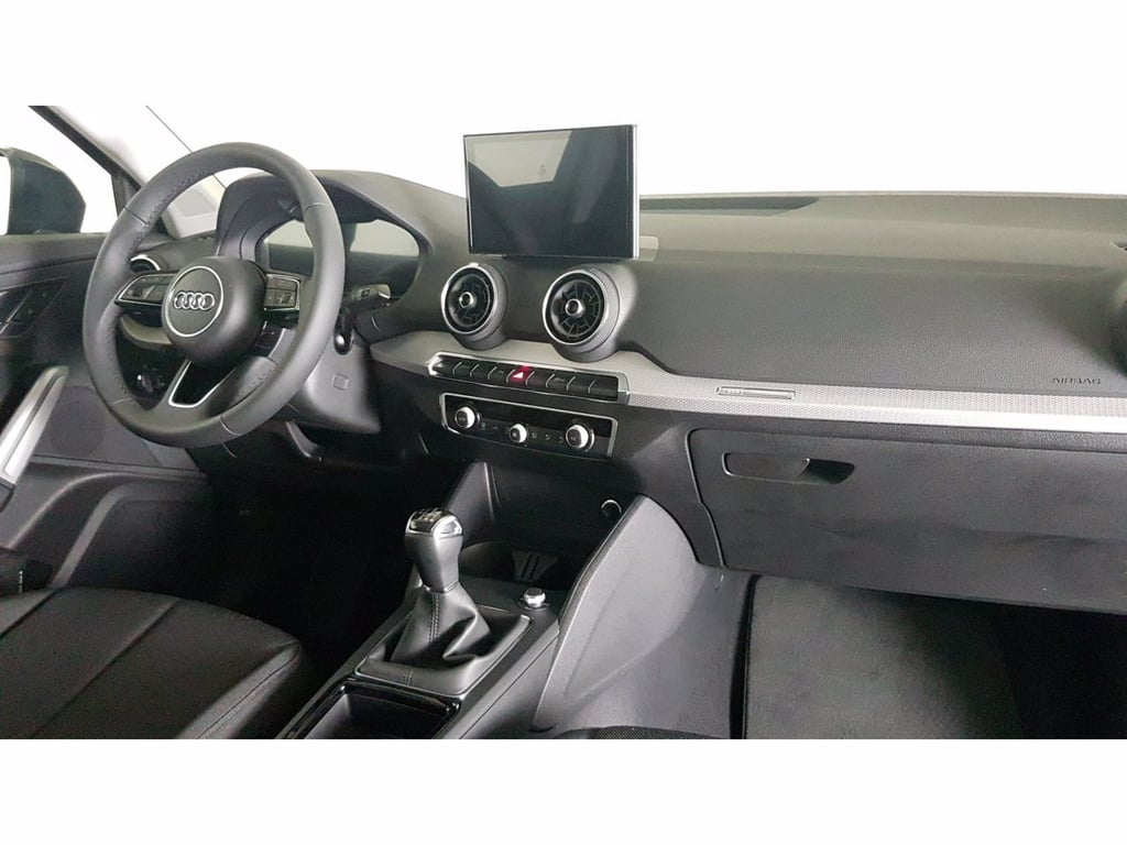 AUDI Q2 30 2.0 tdi business