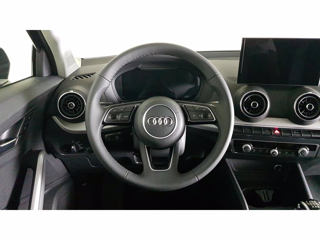 AUDI Q2 30 2.0 tdi business