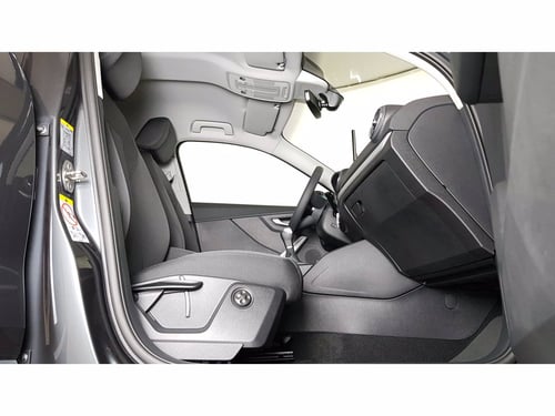 AUDI Q2 30 2.0 tdi business