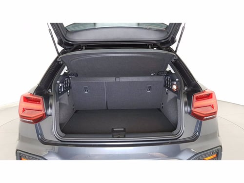 AUDI Q2 30 2.0 tdi business