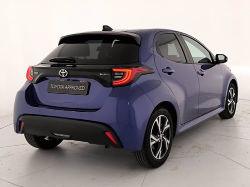 TOYOTA Yaris 1.5h trend