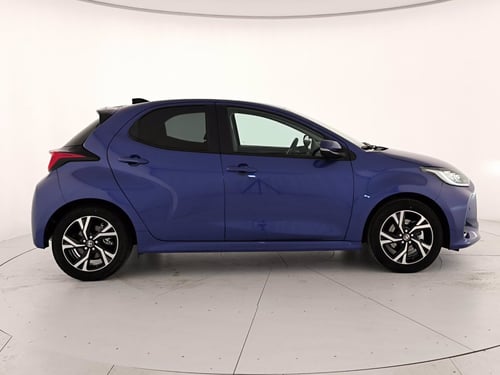 TOYOTA Yaris 1.5h trend