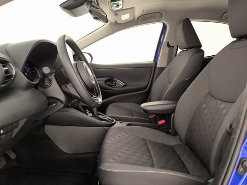 TOYOTA Yaris 1.5h trend