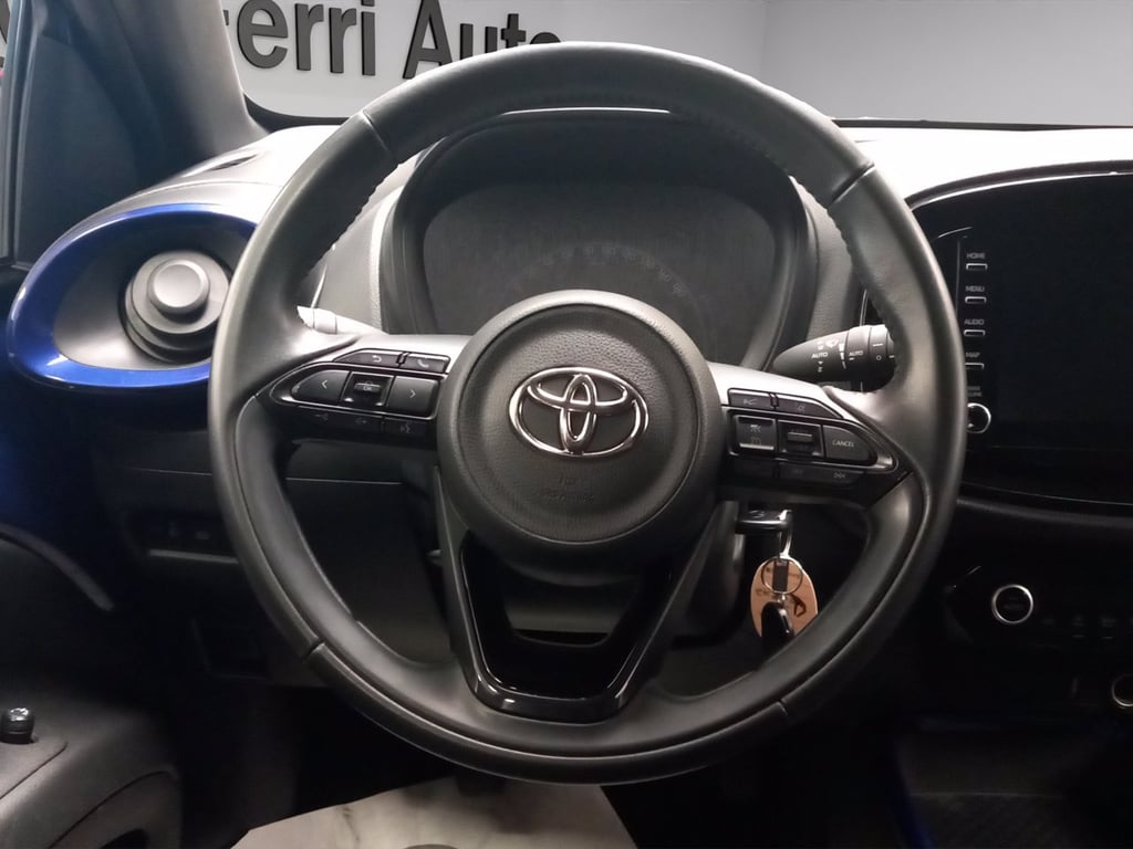 TOYOTA Aygo x 1.0 trend 72cv