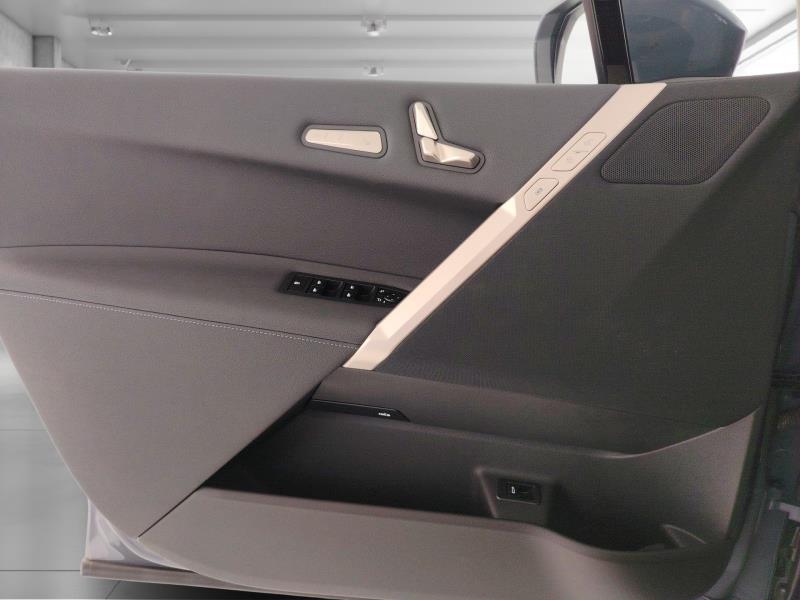 BMW Ix xdrive50 pacchetto sportivo
