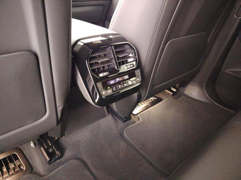 BMW Ix xdrive50 pacchetto sportivo