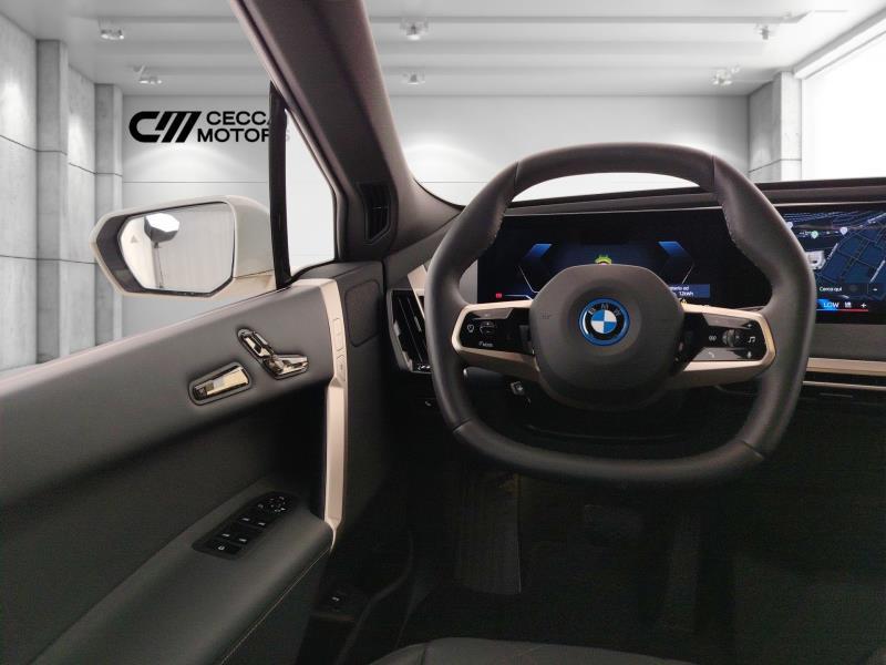 BMW Ix xdrive40 pacchetto sportivo