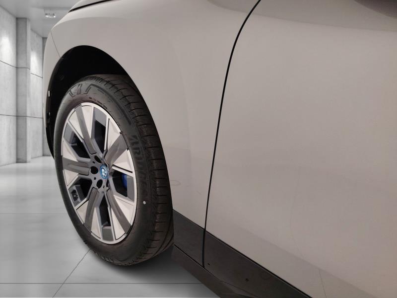 BMW Ix xdrive40 pacchetto sportivo