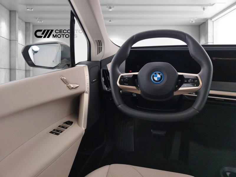 BMW Ix xdrive40 pacchetto sportivo