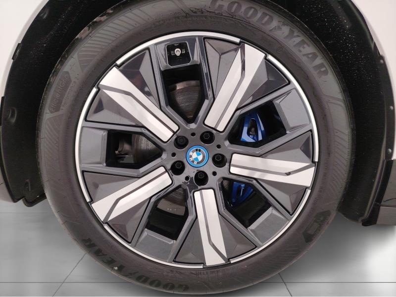 BMW Ix xdrive40 pacchetto sportivo