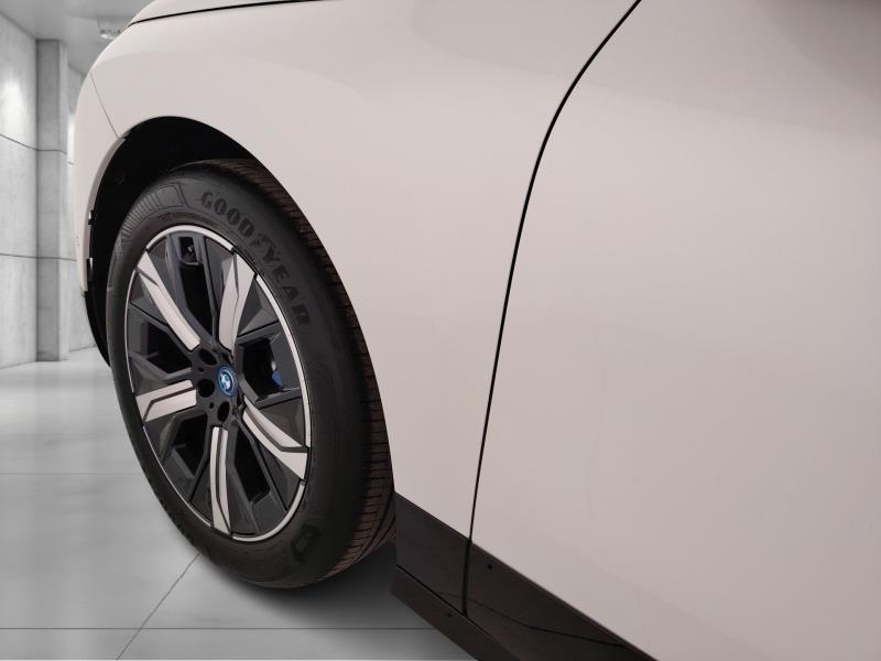 BMW Ix xdrive40 pacchetto sportivo