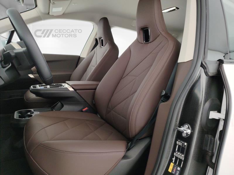 BMW Ix xdrive40 pacchetto sportivo