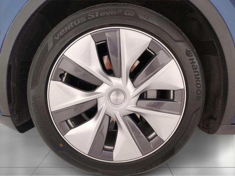 TESLA Model y long range dual motor awd