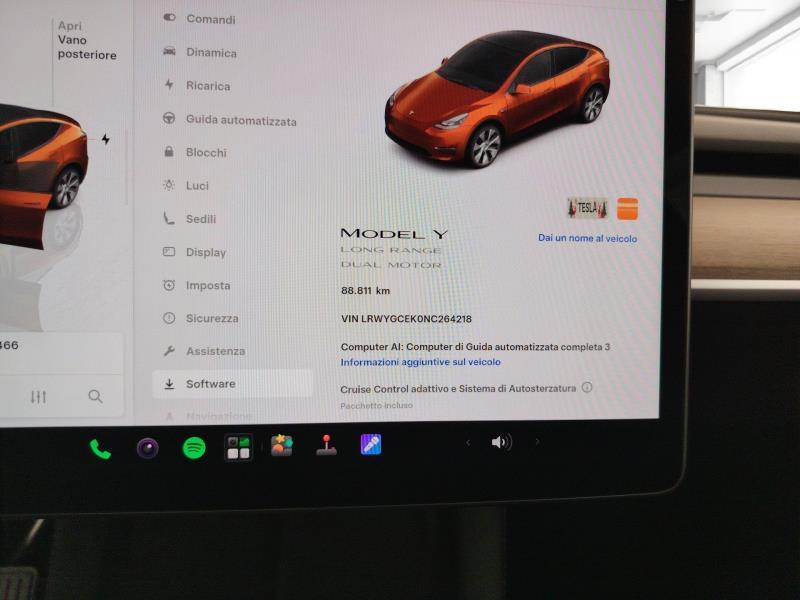 TESLA Model y long range dual motor awd
