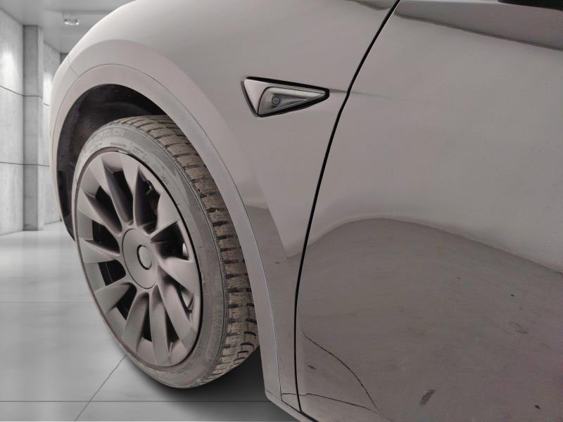 TESLA Model y long range dual motor awd