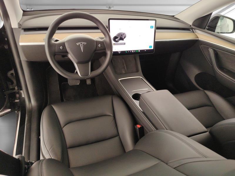 TESLA Model y long range dual motor awd