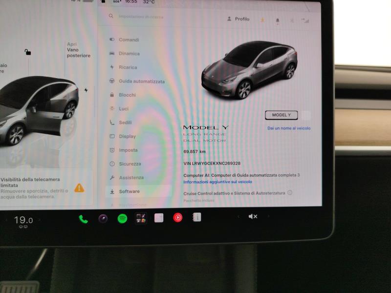 TESLA Model y long range dual motor awd
