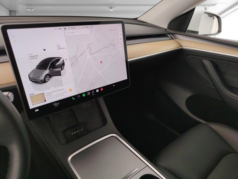 TESLA Model y long range dual motor awd