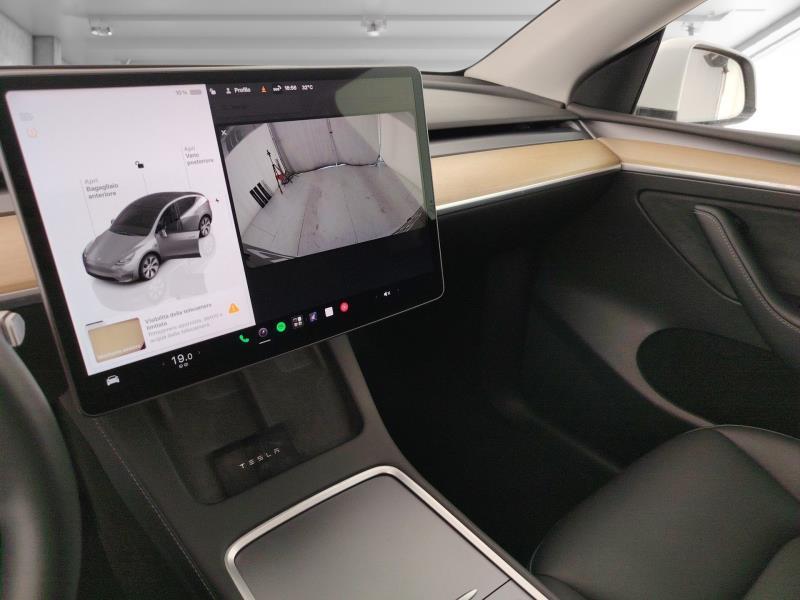 TESLA Model y long range dual motor awd
