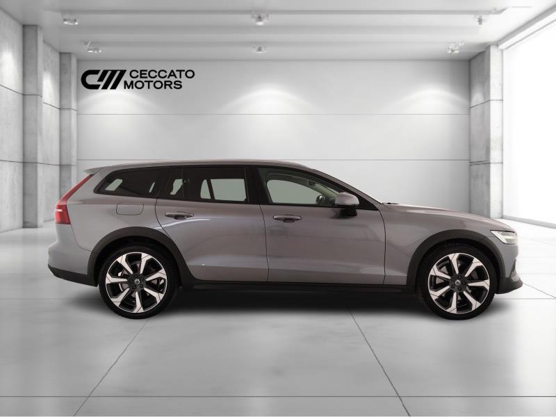 VOLVO V60 cross country 2.0 d4 polestar pro awd 200cv geartronic