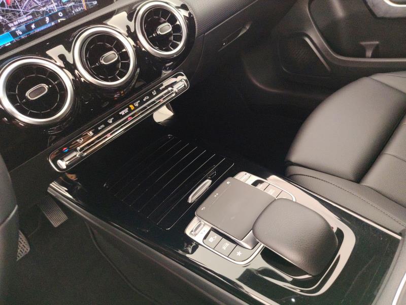 MERCEDES A 180 d sport auto