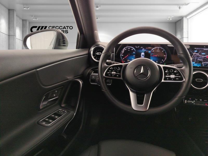 MERCEDES A 180 d sport auto