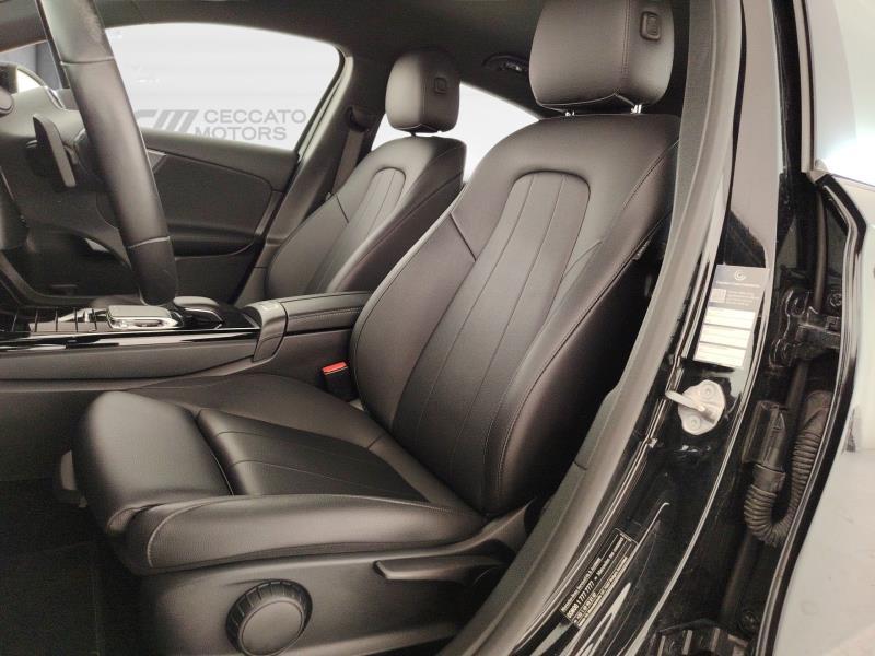 MERCEDES A 180 d sport auto