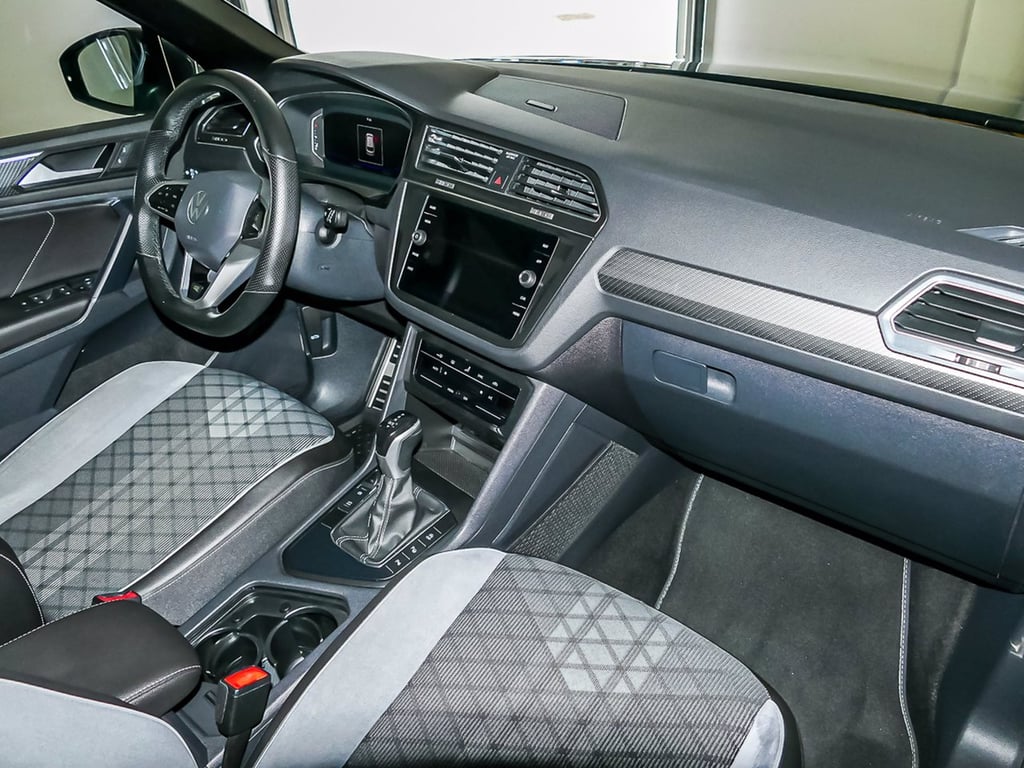 VOLKSWAGEN Tiguan 2.0 tdi r-line 150cv dsg