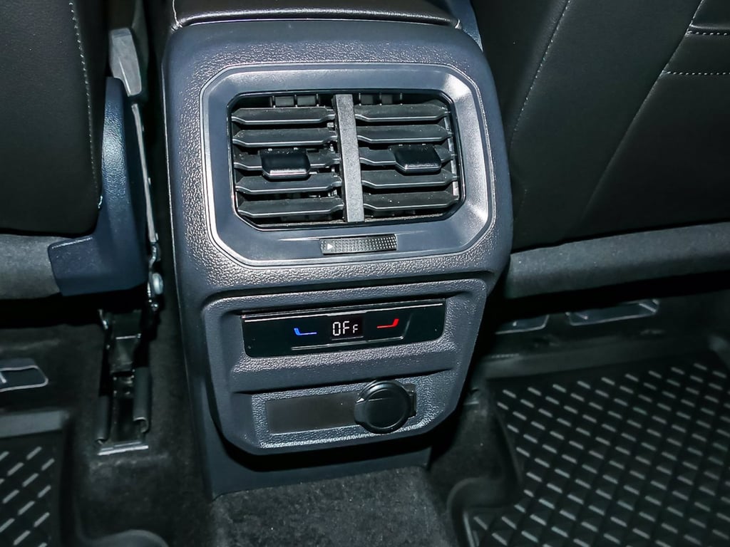 VOLKSWAGEN Tiguan 2.0 tdi r-line 150cv dsg