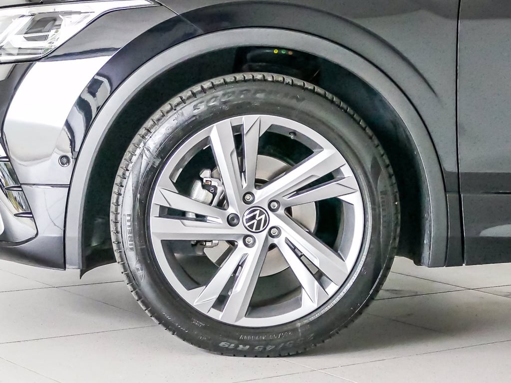 VOLKSWAGEN Tiguan 2.0 tdi r-line 150cv dsg