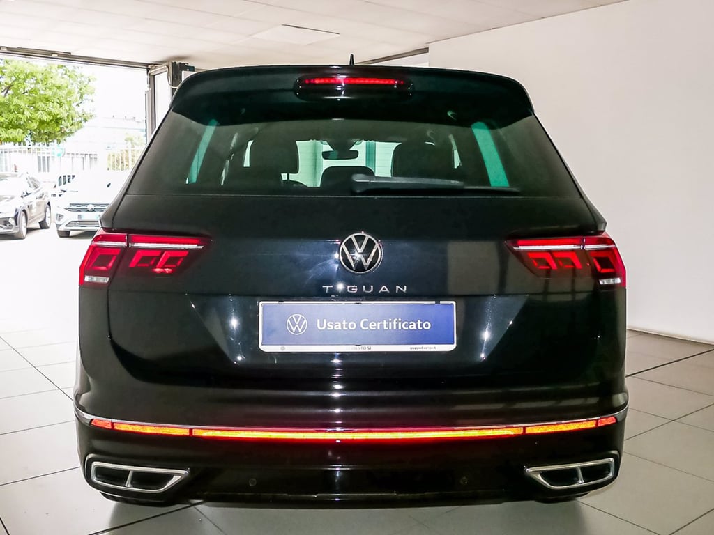 VOLKSWAGEN Tiguan 2.0 tdi r-line 150cv dsg