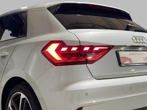 AUDI A1 sportback 30 1.0 tfsi business 116cv s-tronic