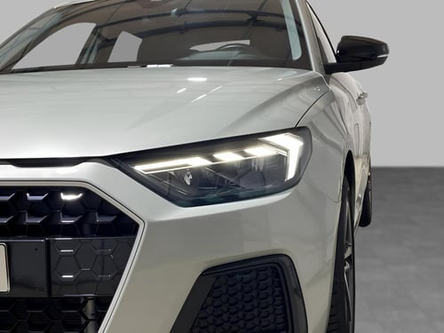 AUDI A1 sportback 30 1.0 tfsi business 116cv s-tronic
