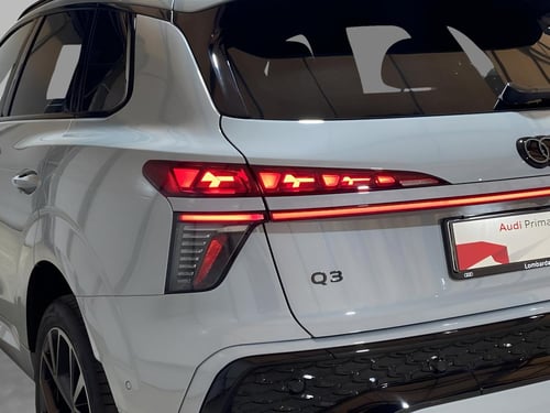 AUDI Q3 1.5 e-hybrid s line edition 272cv s-tronic