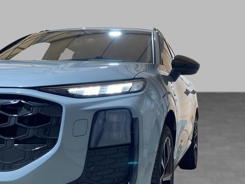 AUDI Q3 1.5 e-hybrid s line edition 272cv s-tronic