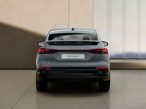 AUDI Q4 sportback e-tron business 204cv