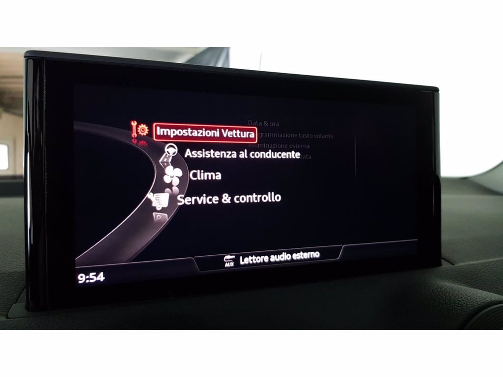 AUDI Q2 40 2.0 tfsi admired quattro s-tronic