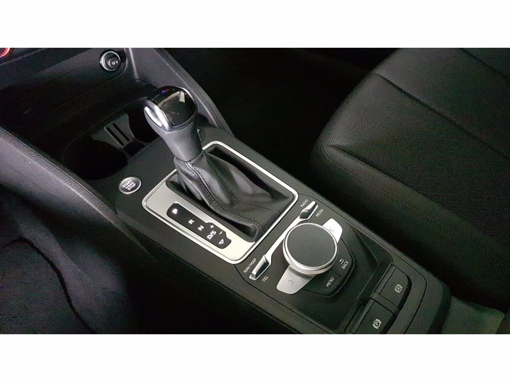 AUDI Q2 35 1.5 tfsi admired s-tronic