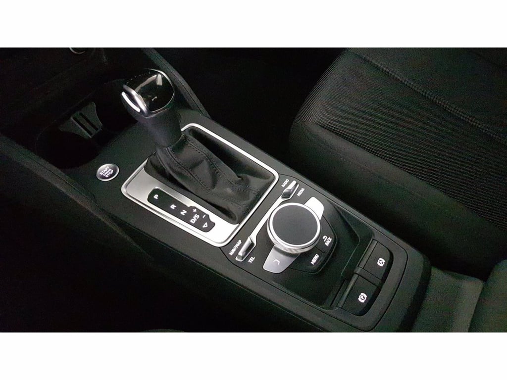 AUDI Q2 35 1.5 tfsi admired s-tronic