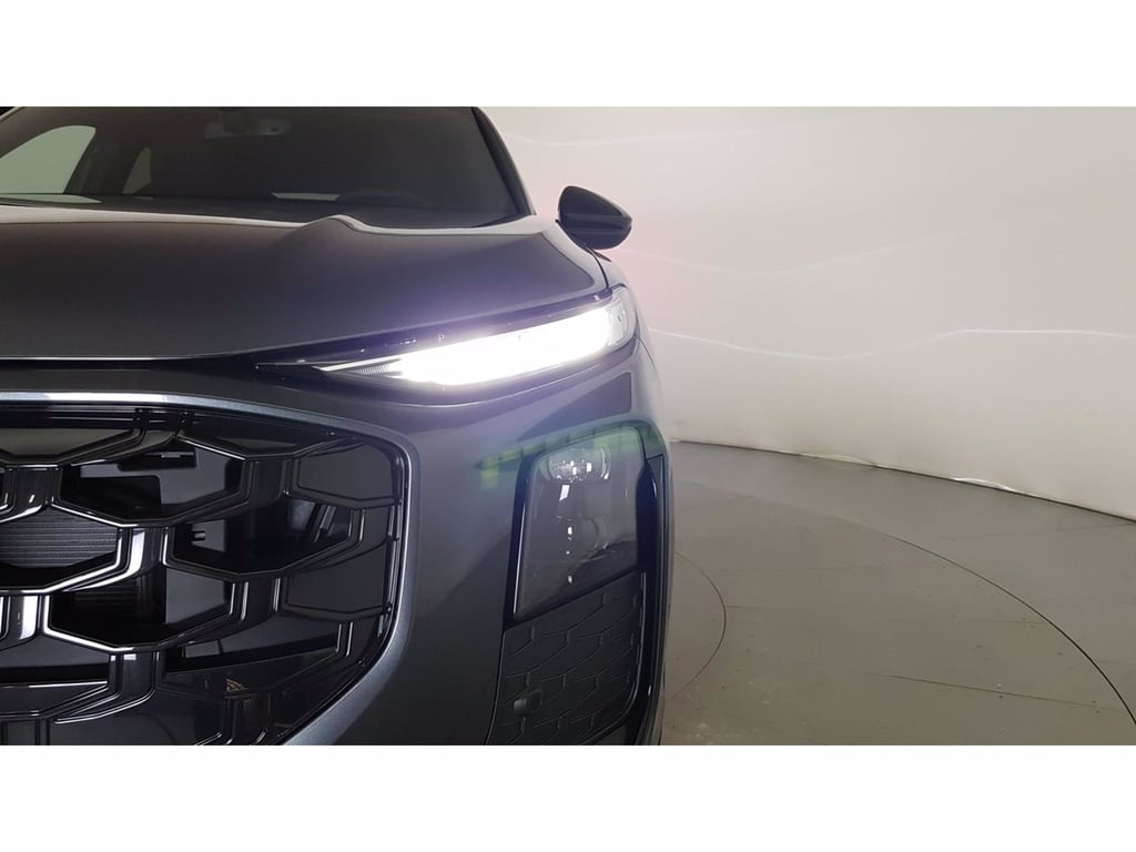 AUDI Q3 2.0 tdi business 150cv s-tronic