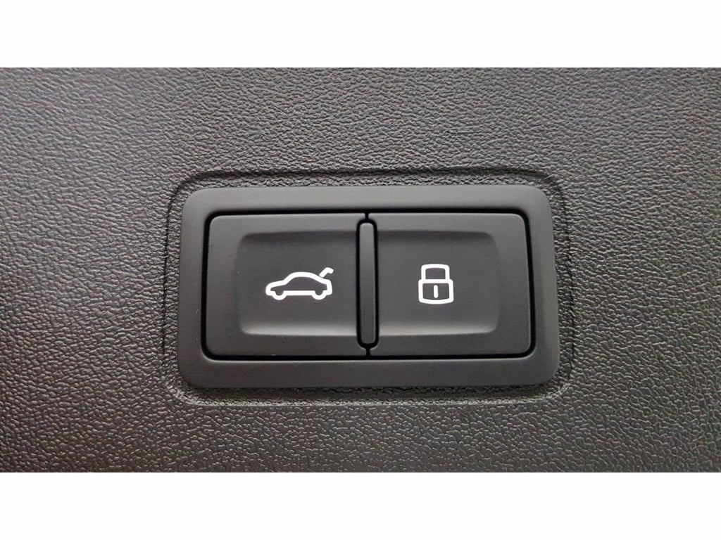 AUDI Q3 2.0 tdi business 150cv s-tronic
