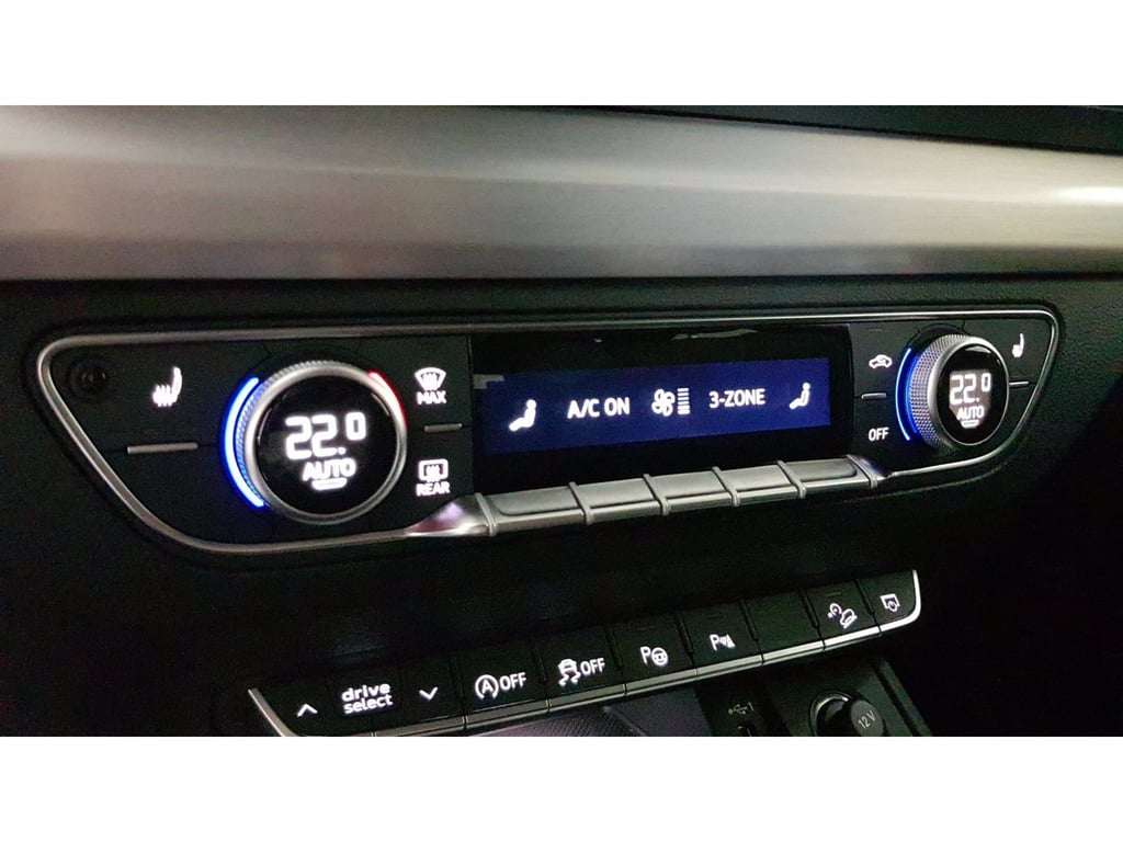 AUDI Q5 sportback 40 2.0 tdi mhev 12v s line quattro s-tronic