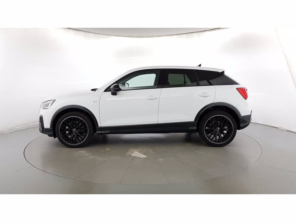 AUDI Q2 35 1.5 tfsi identity black s-tronic