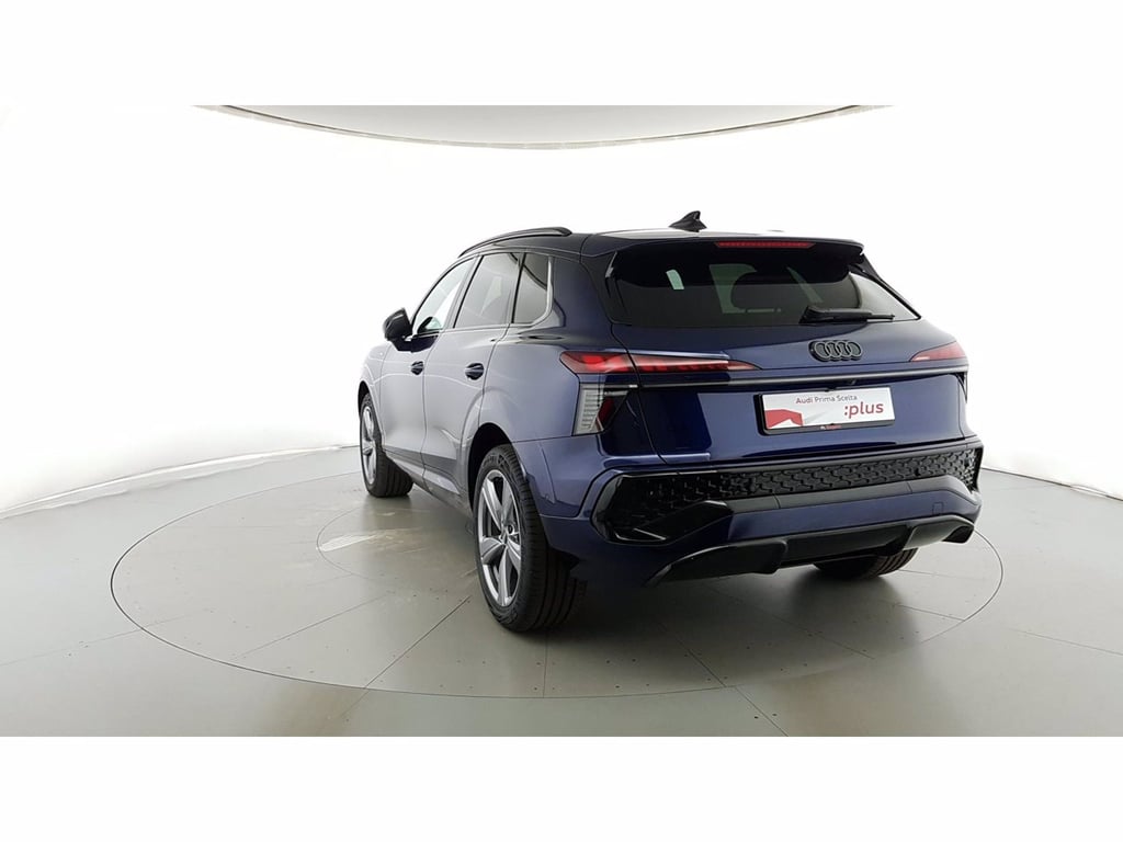 AUDI Q3 2.0 tdi business 150cv s-tronic