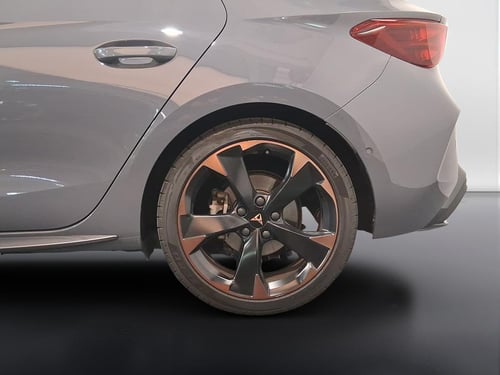CUPRA Leon 1.5 e-hybrid 204cv dsg